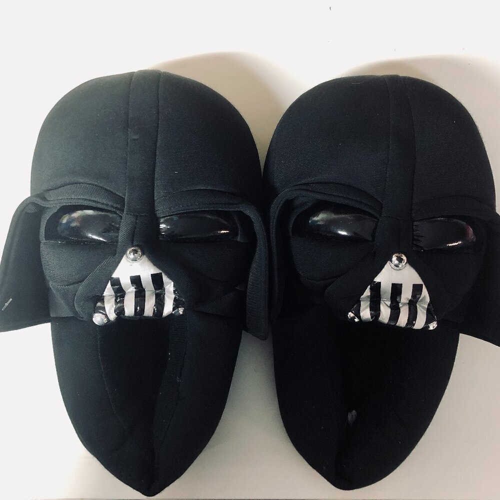 Star Wars Darth Vader Youth Teen Men’s Slippers – Size 7–8 - Excellent condition